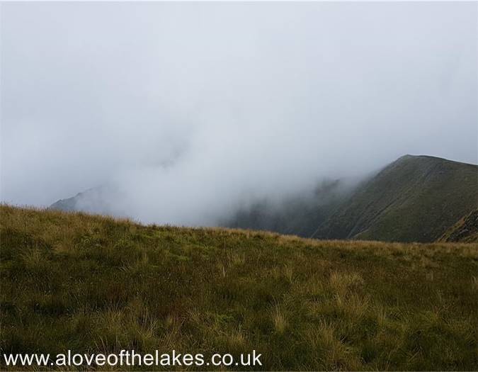 Crossing the ridge of Scales Fell