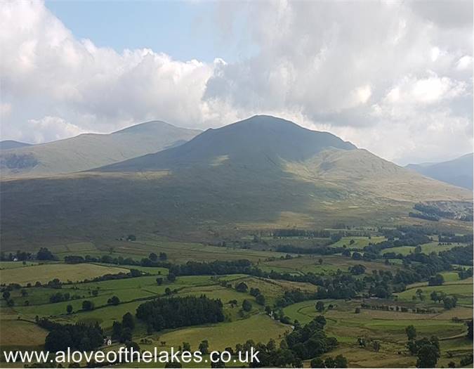 Looking towards Clough Head