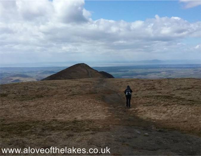 The ridge path to Long Side