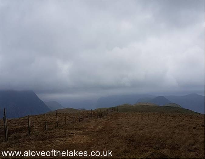 The ridge to Low Fell