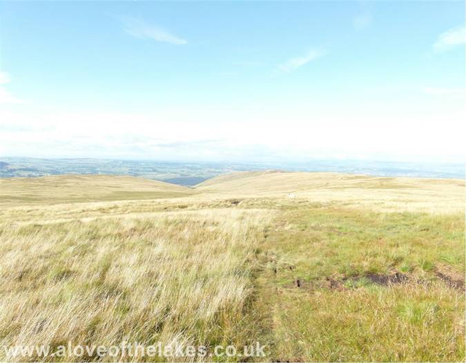 The track to Arthurs Pike