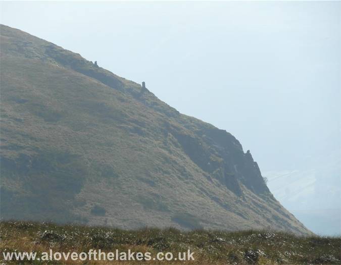 The cairns on Bonscale Pike