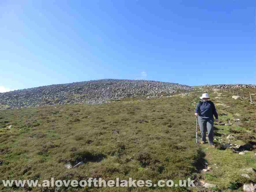 Sue descending from Great Borne