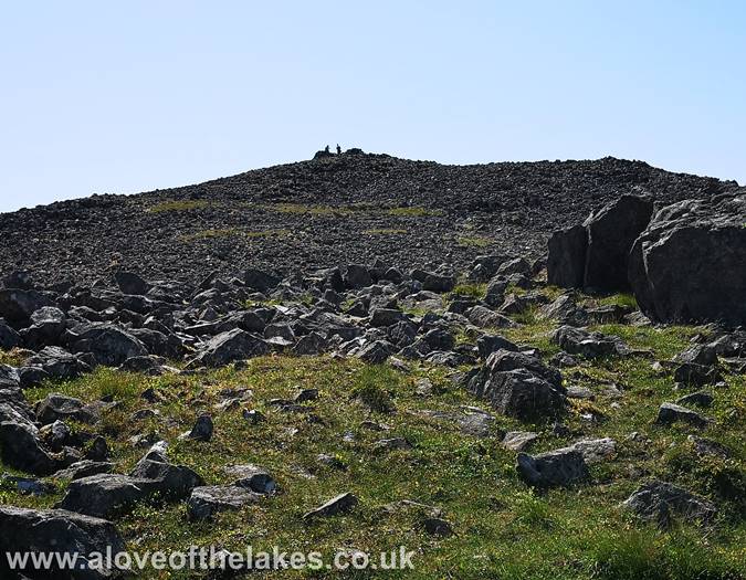 Approaching the summit of Kirk Fell