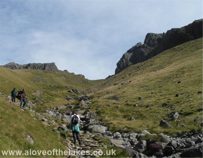 Heading towards Hollow Stones