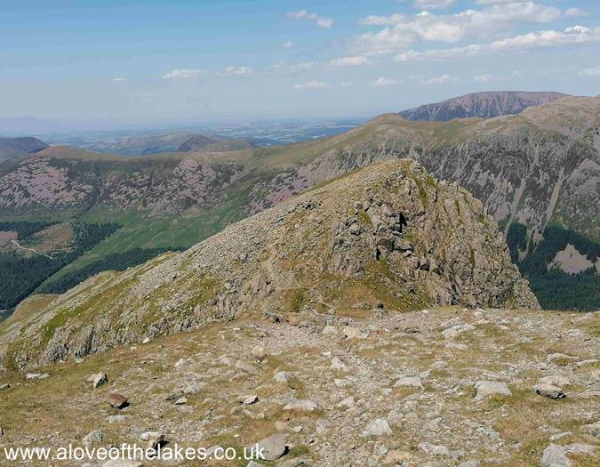 The scrambly path up to Steeple